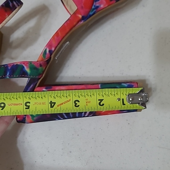 NWOT Bamboo colorful, tiedyed platform heels size 9 - Picture 12 of 12